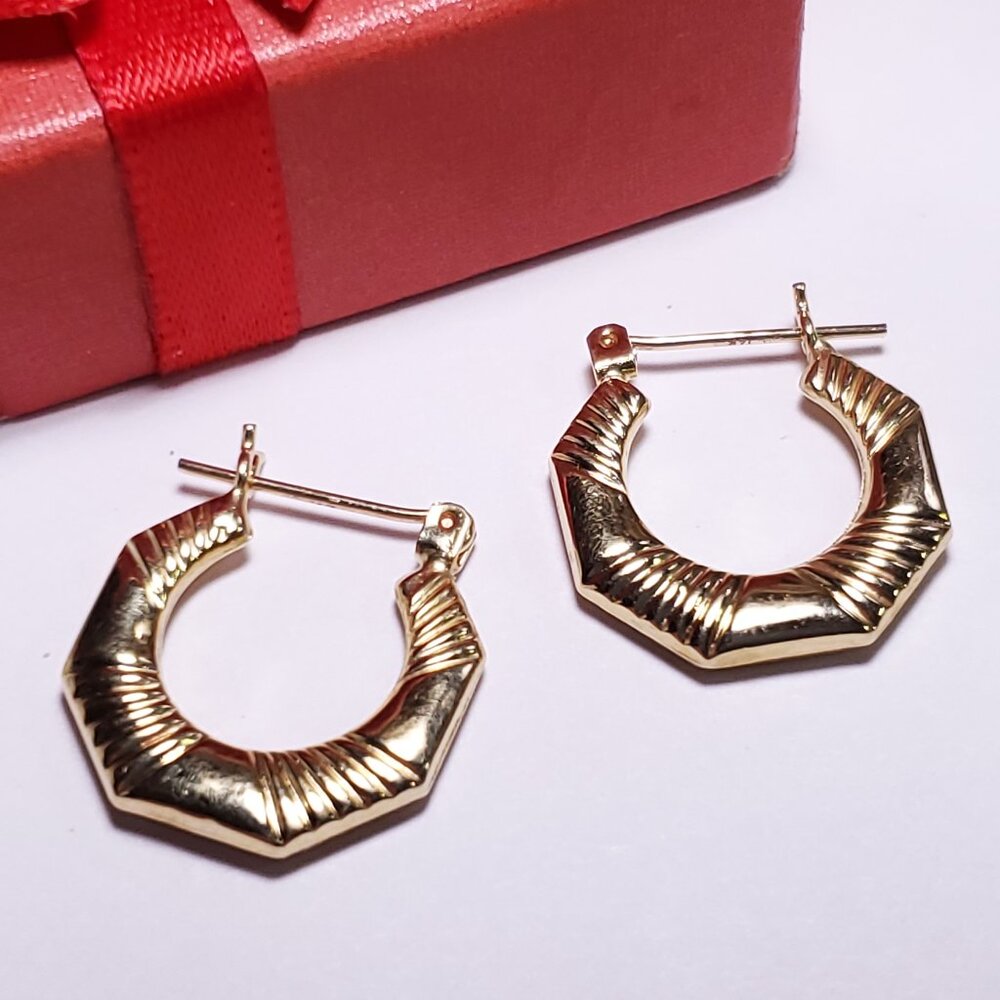 Estate 11/16" diameter Polished & grooved section 14Kt Y/Gold Hoop Earrings23162